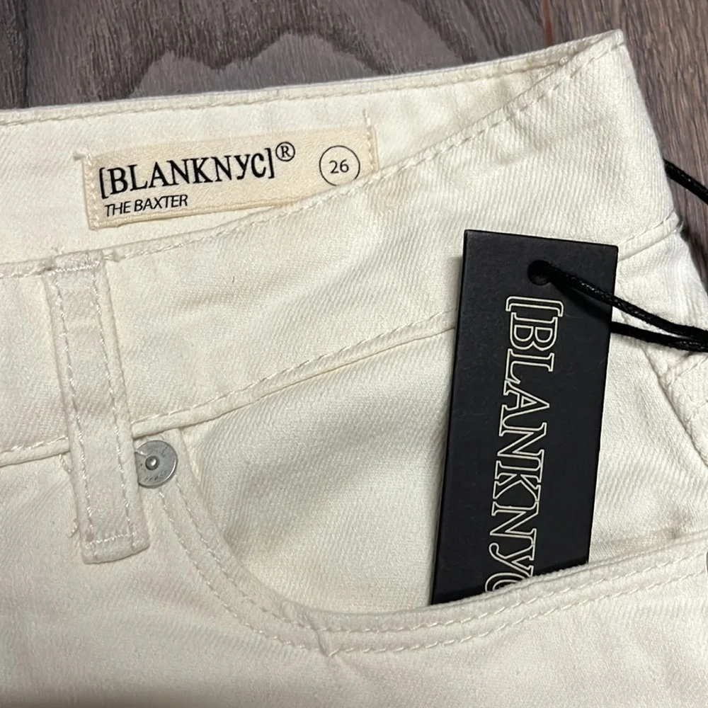 [BLANKNYC] Straight Leg Raw Hem Jean | Five Pocket Ribcage - 26 NWT